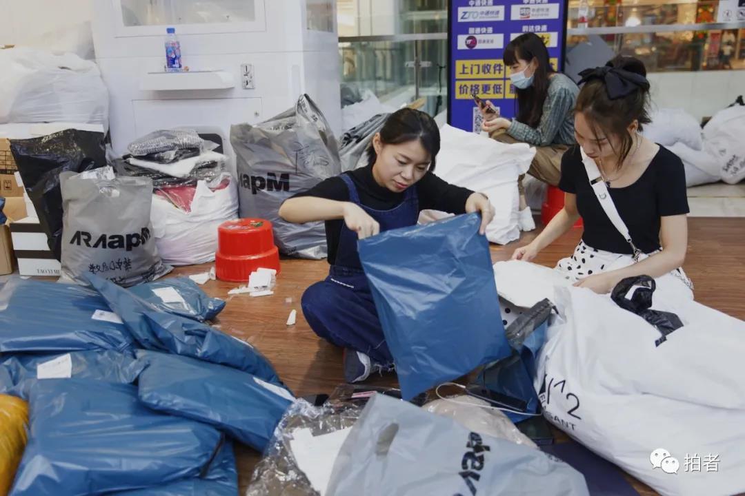 广州服装批发市场:草根走播与网红主播的带货江湖